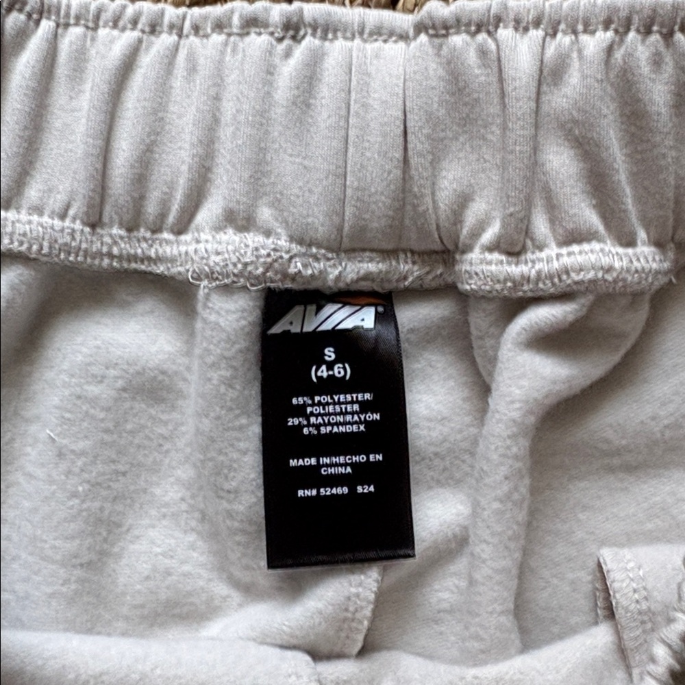 Women's Cream Athleisure Pants Size 4 - Picture 2 of 5